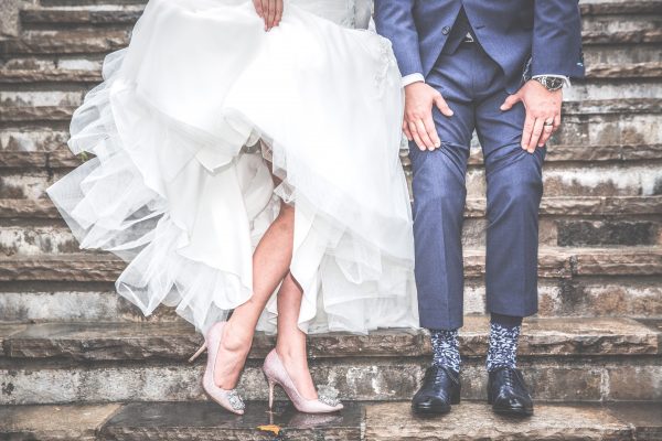結婚式場探しを行った新郎新婦