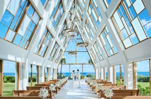 人気リゾート結婚式｜ザ・ギノザリゾート 美らの教会｜A
