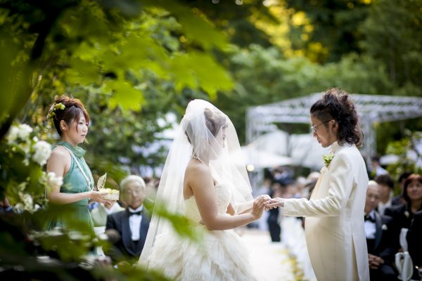 ガーデン人前式｜結婚式・挙式