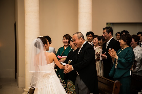 親族 のみ 結婚 式 服装 337807